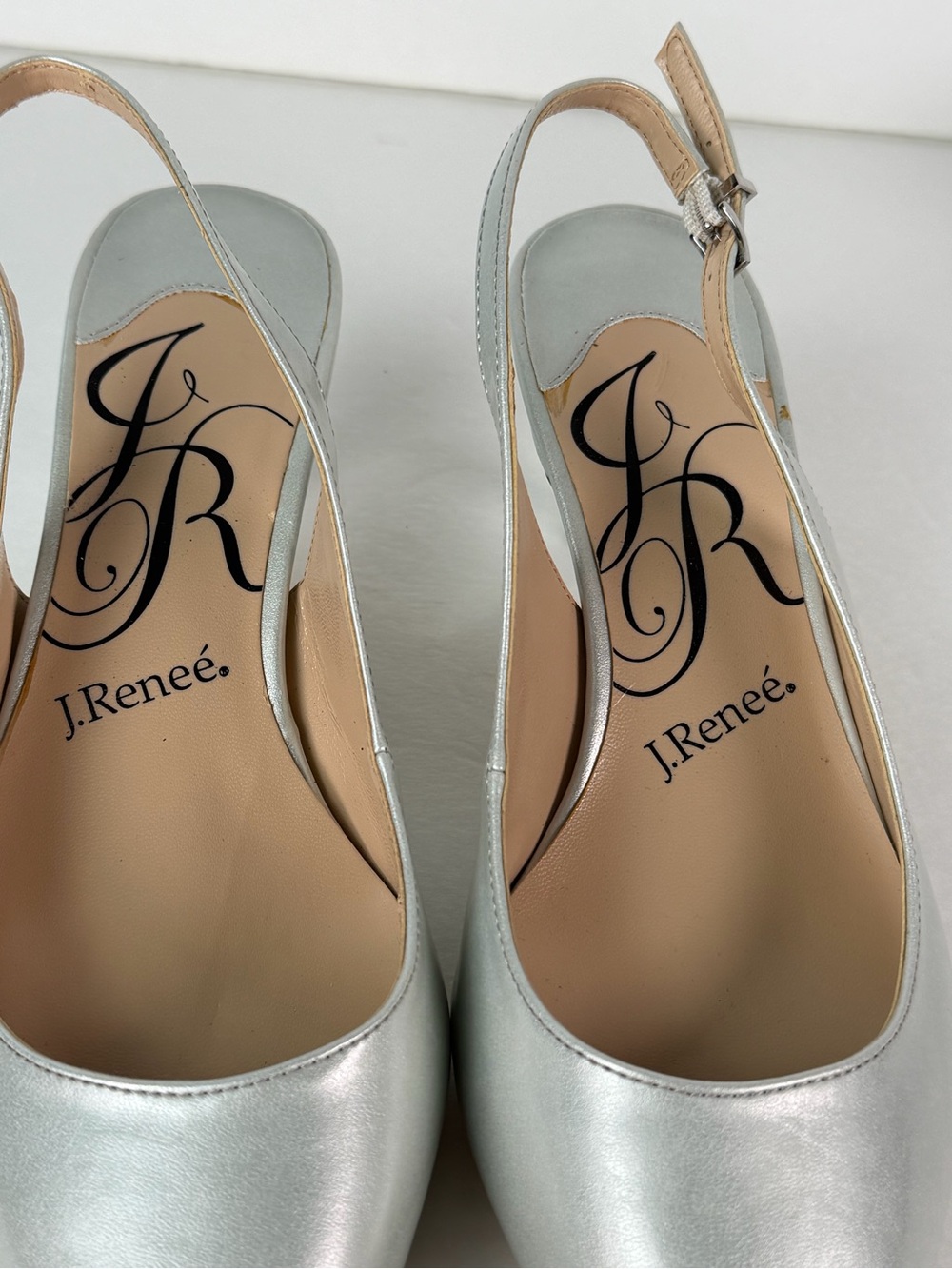 J. Reneé Florette Women’s 8.5M Silver Slingback Pointed Toe Dress Pumps - Picture 6 of 14